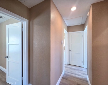 705 N Hillford Avenue - Photo Thumbnail 15