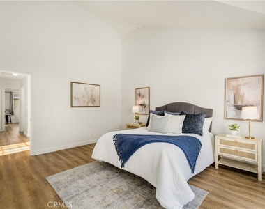 11463 1/2 Excelsior Drive - Photo Thumbnail 17