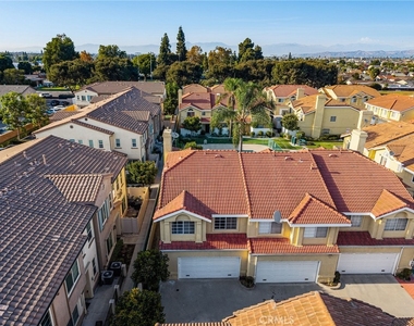 11463 1/2 Excelsior Drive - Photo Thumbnail 23