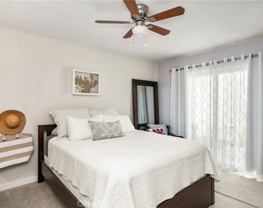 19301 Maynard Way - Photo Thumbnail 12