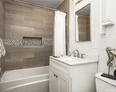 19301 Maynard Way - Photo Thumbnail 13