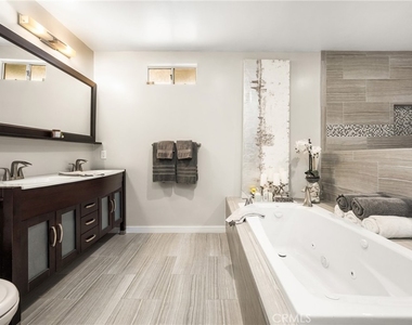 19301 Maynard Way - Photo Thumbnail 8