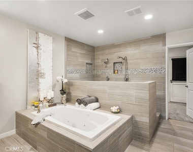 19301 Maynard Way - Photo Thumbnail 11