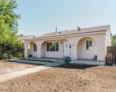 7426 Dempsey Avenue - Photo Thumbnail 20