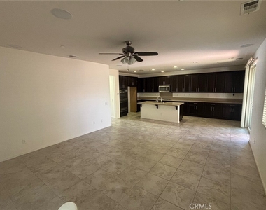 3288 Ledgewood - Photo Thumbnail 4