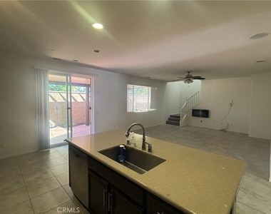 3288 Ledgewood - Photo Thumbnail 3