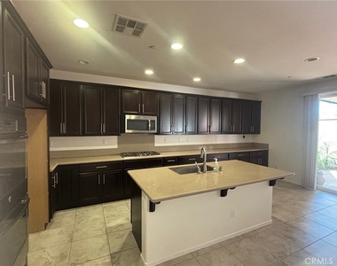 3288 Ledgewood - Photo Thumbnail 1