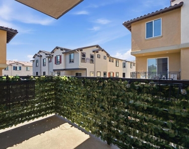 8386 Yosemite Street - Photo Thumbnail 17