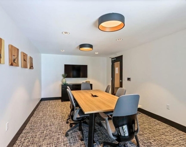 4949 Baltimore Drive - Photo Thumbnail 12
