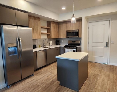 4949 Baltimore Drive - Photo Thumbnail 2