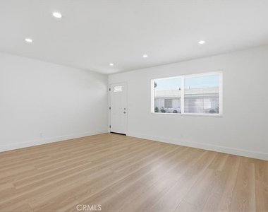 16404 San Jacinto - Photo Thumbnail 5