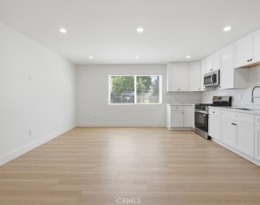16402 San Jacinto - Photo Thumbnail 5