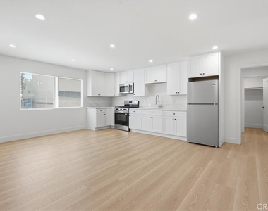 16402 San Jacinto - Photo Thumbnail 3