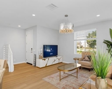 136 Modjeska - Photo Thumbnail 1