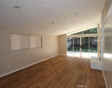 263 Hanover Drive - Photo Thumbnail 7