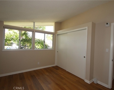 263 Hanover Drive - Photo Thumbnail 10