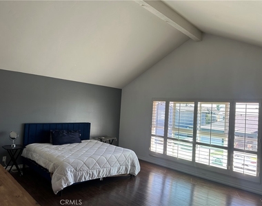 9684 Avenida Monterey - Photo Thumbnail 23