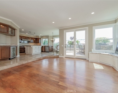 9042 Santiago Dr - Photo Thumbnail 14
