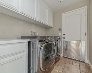 9042 Santiago Dr - Photo Thumbnail 32