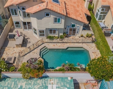 9042 Santiago Dr - Photo Thumbnail 3