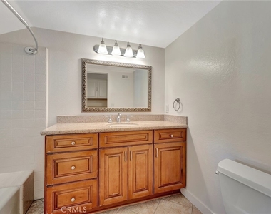 512 Amber Drive - Photo Thumbnail 25