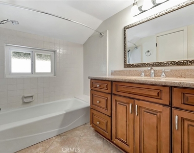 512 Amber Drive - Photo Thumbnail 26