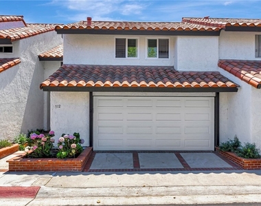 512 Amber Drive - Photo Thumbnail 1