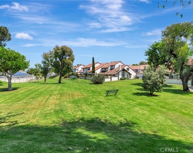 512 Amber Drive - Photo Thumbnail 49