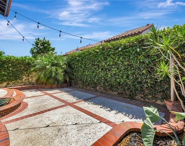 512 Amber Drive - Photo Thumbnail 34