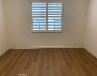 2960 Champion Way - Photo Thumbnail 15