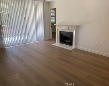 2960 Champion Way - Photo Thumbnail 2