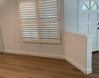 2960 Champion Way - Photo Thumbnail 5