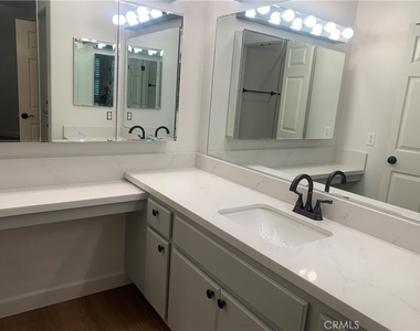 2960 Champion Way - Photo Thumbnail 17