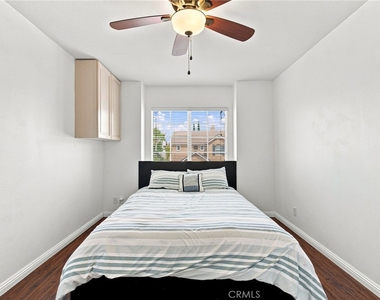 5689 Andover Way - Photo Thumbnail 33