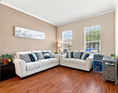 5689 Andover Way - Photo Thumbnail 10