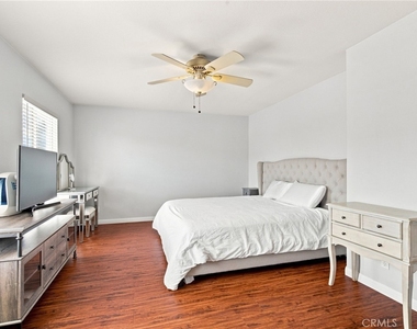 5689 Andover Way - Photo Thumbnail 26
