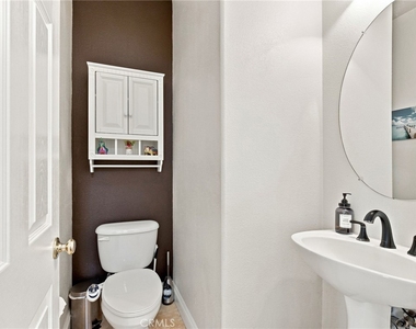 5689 Andover Way - Photo Thumbnail 20
