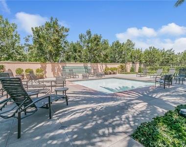 75 Thornhurst - Photo Thumbnail 18