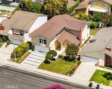 4311 Pioneer St - Photo Thumbnail 38