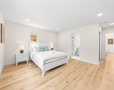 4311 Pioneer St - Photo Thumbnail 13