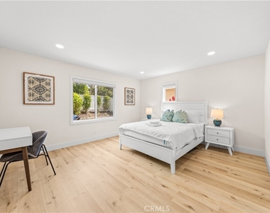 4311 Pioneer St - Photo Thumbnail 14