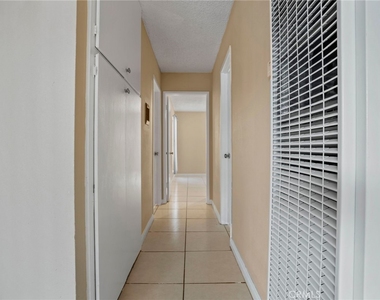 7037 Milton - Photo Thumbnail 12