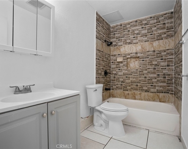 7037 Milton - Photo Thumbnail 6