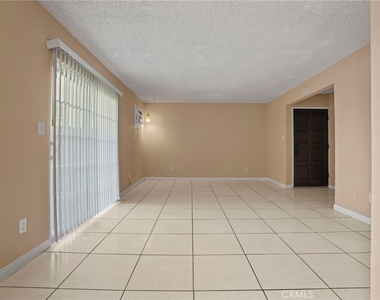 7037 Milton - Photo Thumbnail 1
