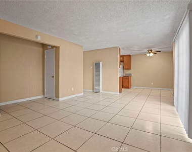 7037 Milton - Photo Thumbnail 2