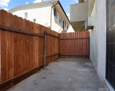 7037 Milton - Photo Thumbnail 14