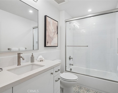 376 Hamilton Street - Photo Thumbnail 13