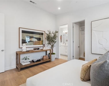 376 Hamilton Street - Photo Thumbnail 17