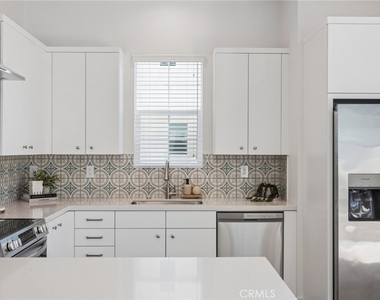 376 Hamilton Street - Photo Thumbnail 9