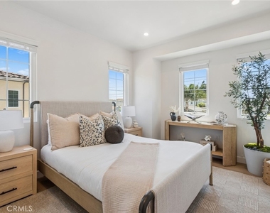 376 Hamilton Street - Photo Thumbnail 15